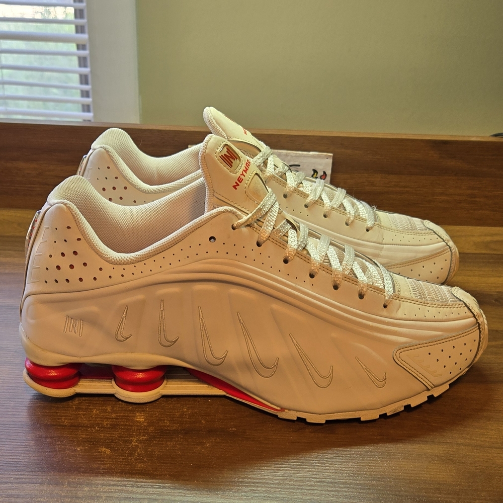 Nike Neymar Jr. X Shox R4 Platinum Tint - Picture 3 of 9